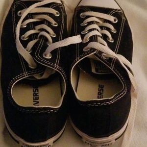 Converse Shoes - Cute pair of Chuck's π Converse Shoes - Cute pair of Chuck's π
